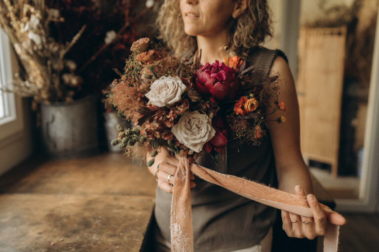 Bouquet de mariage par Christelle - C Joly, décoratrice de mariage et scénographe en IDF, Yvelines